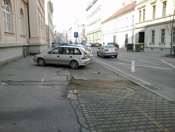 Krekova ulica pred obnovo